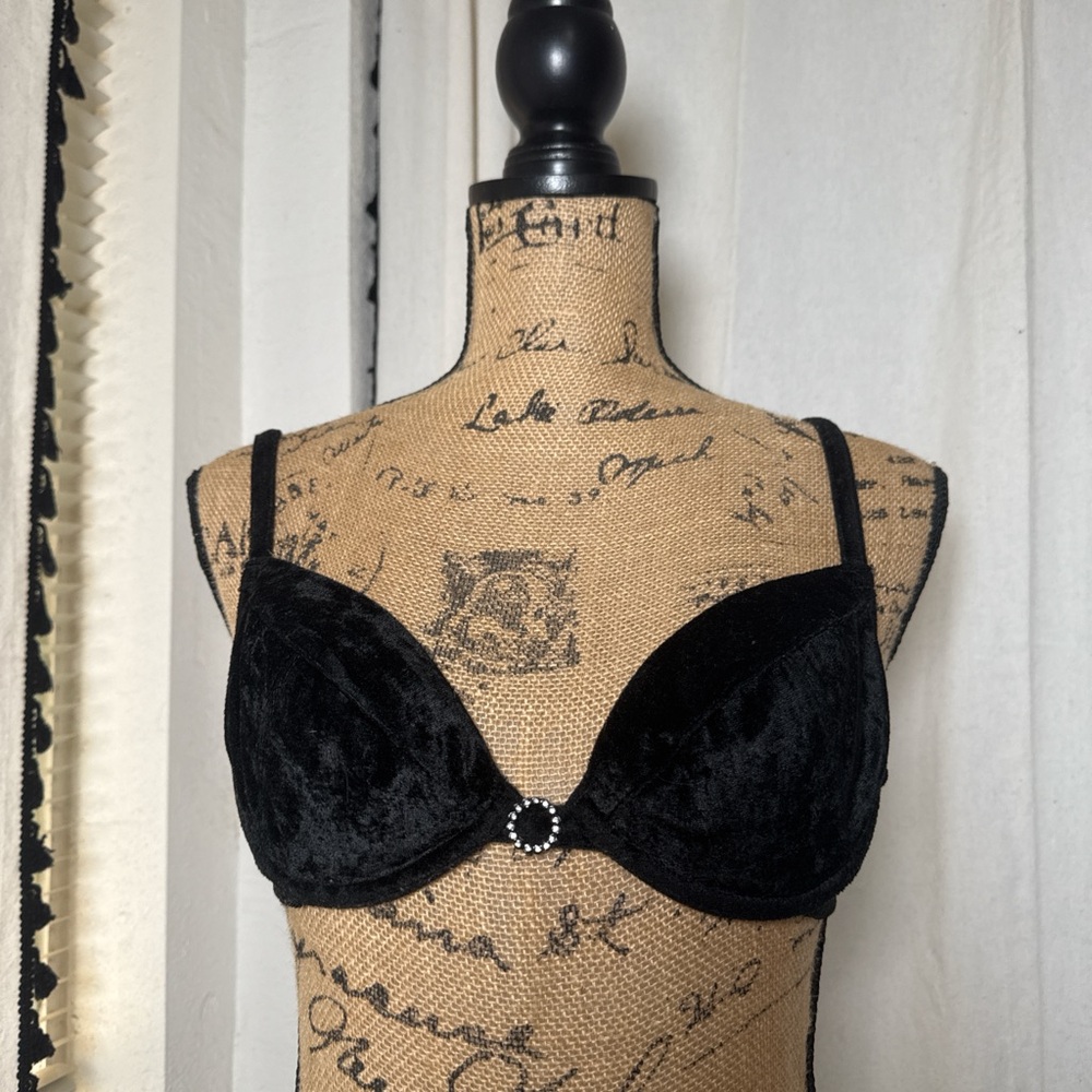 ⚡️2 FOR 20⚡️Black Velvet Bra